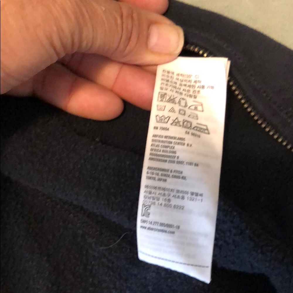 Used jacket by hollister size M - Picture 8 of 14